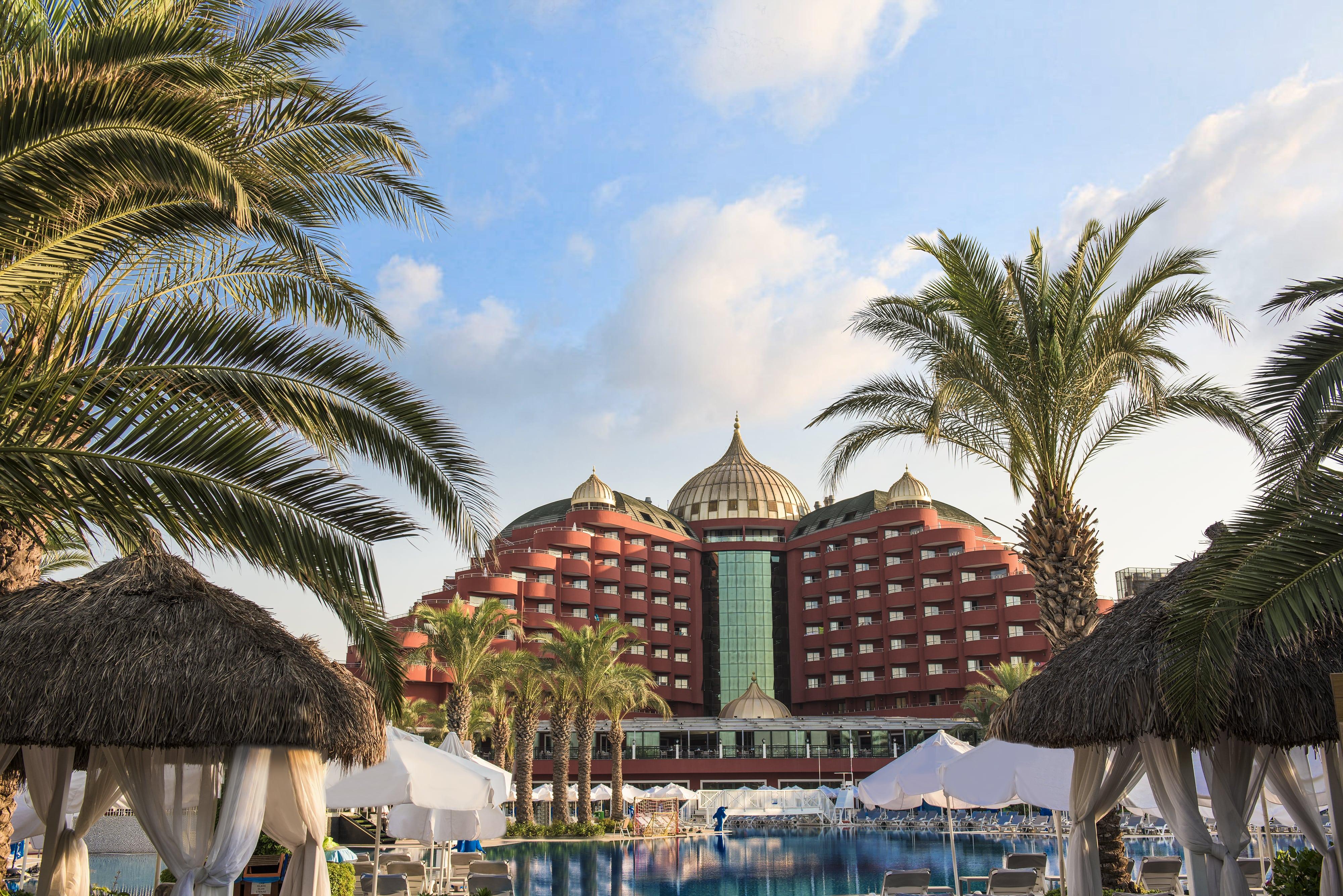 Delphin Palace אתר נופש 5*