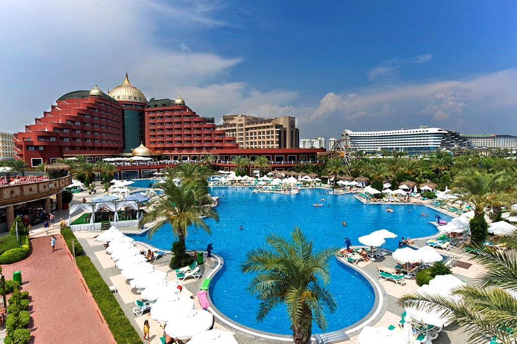 אתר נופש Delphin Palace